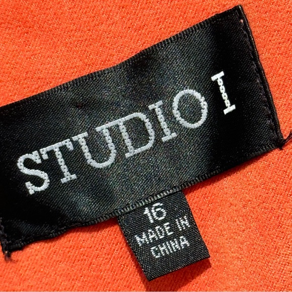 STUDIO 1. NWT. Burnt Orange Sleeveless Top only w/cross stitch details n… - Picture 6 of 9